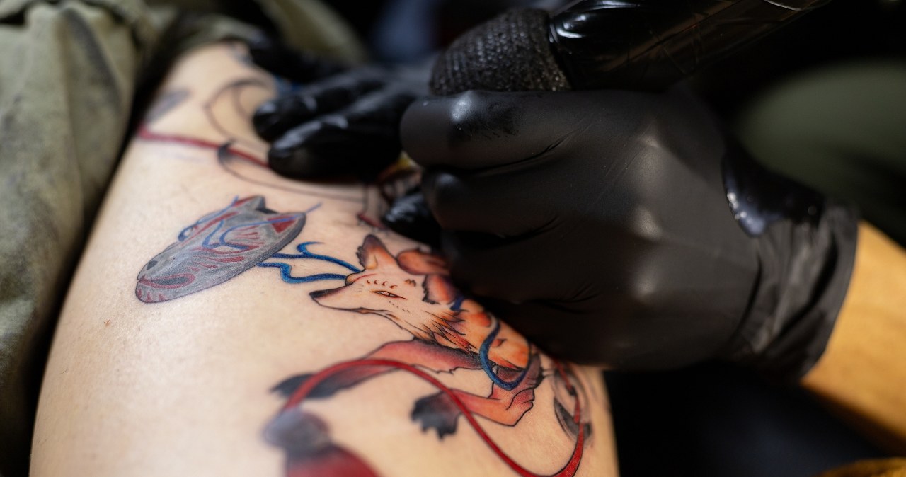 Tatuaże mogą zwiększać ryzyko czerniaka. Szwedzcy naukowcy ostrzegają