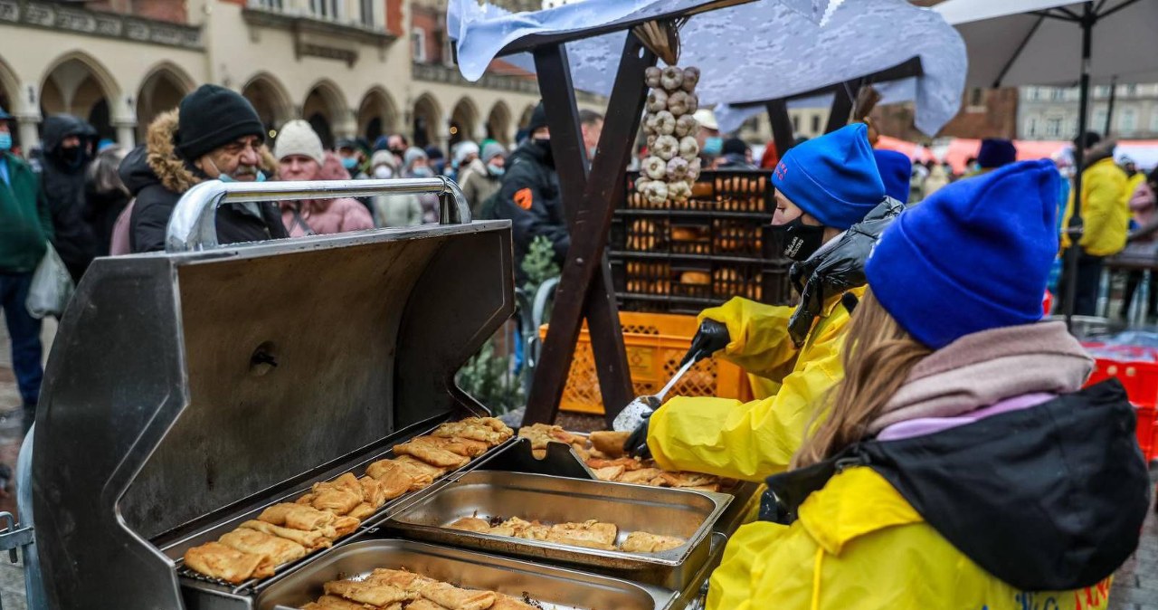 Wigilia dla potrzebujących znów w Krakowie. Pomóż stworzyć świąteczne paczki!