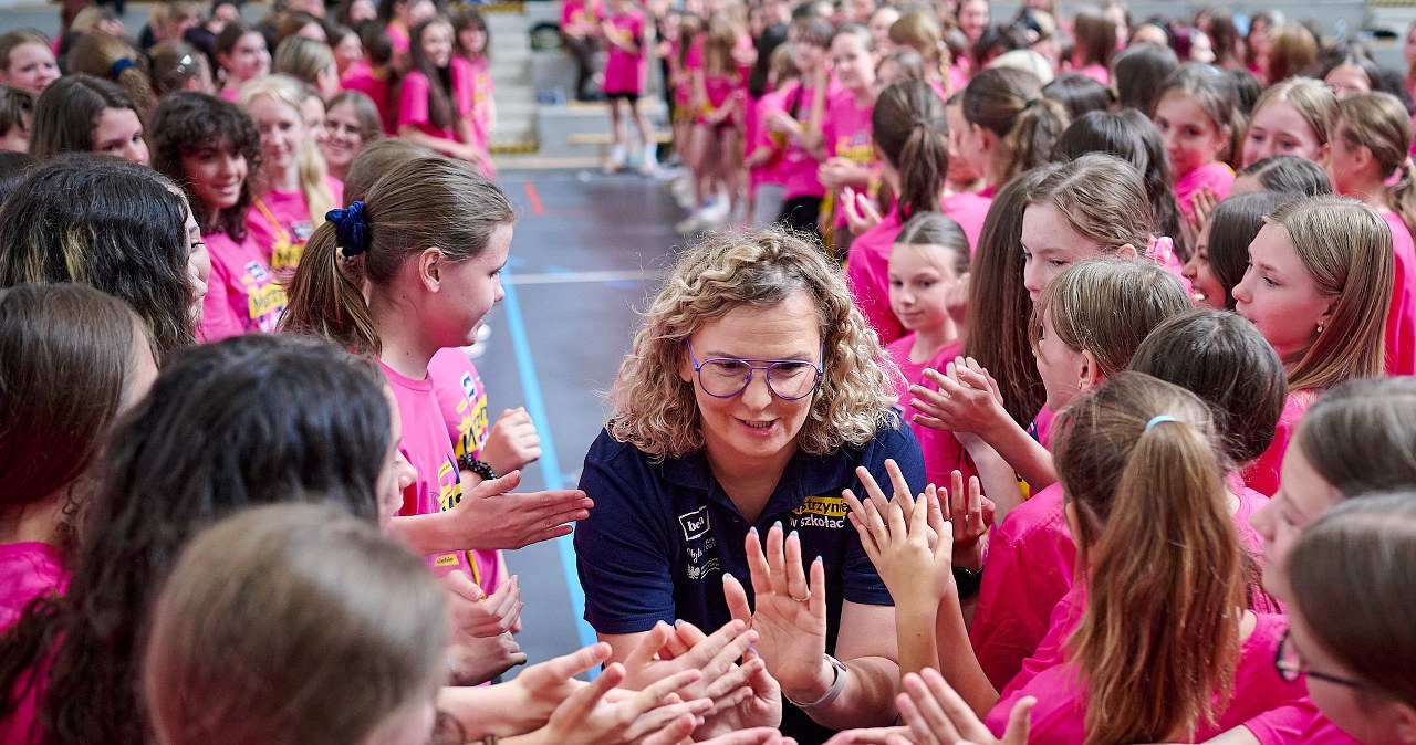 ​"Mistrzynie w Szkołach" inspirują młode dziewczęta do aktywności fizycznej