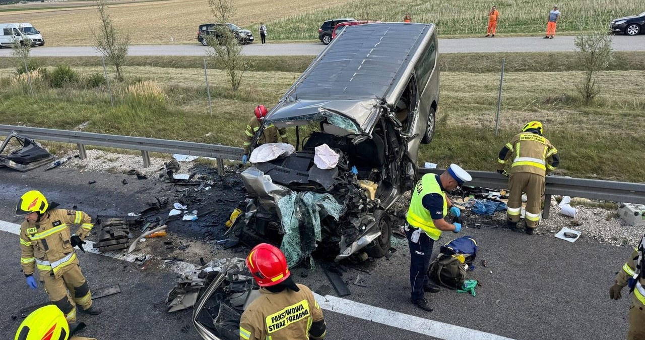 Koszmarny wypadek busa na S7. Pilny apel policji