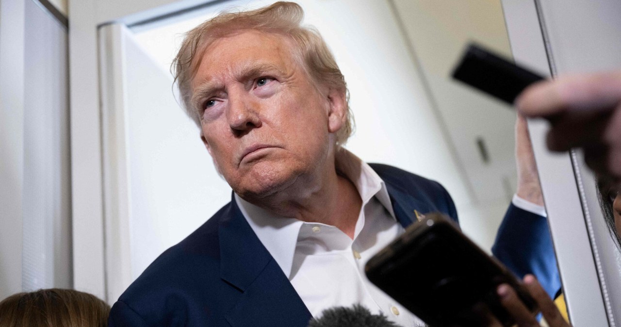 Zagrożenie tsunami i ewakuacja. Trump: Bądźcie silni!
