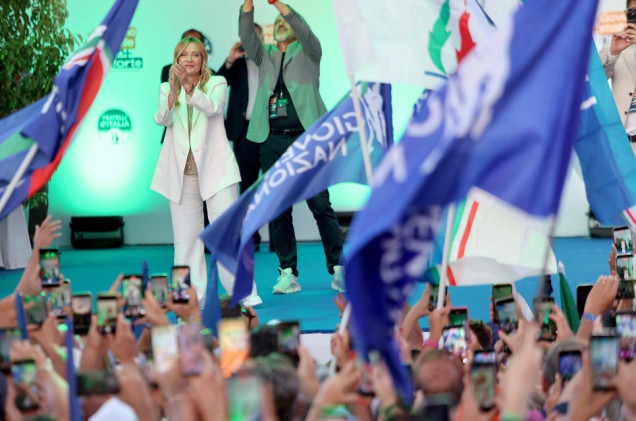 Rekord Meloni. Najdłużej urzędujący rząd w historii Republiki Włoskiej świętuje w Bari