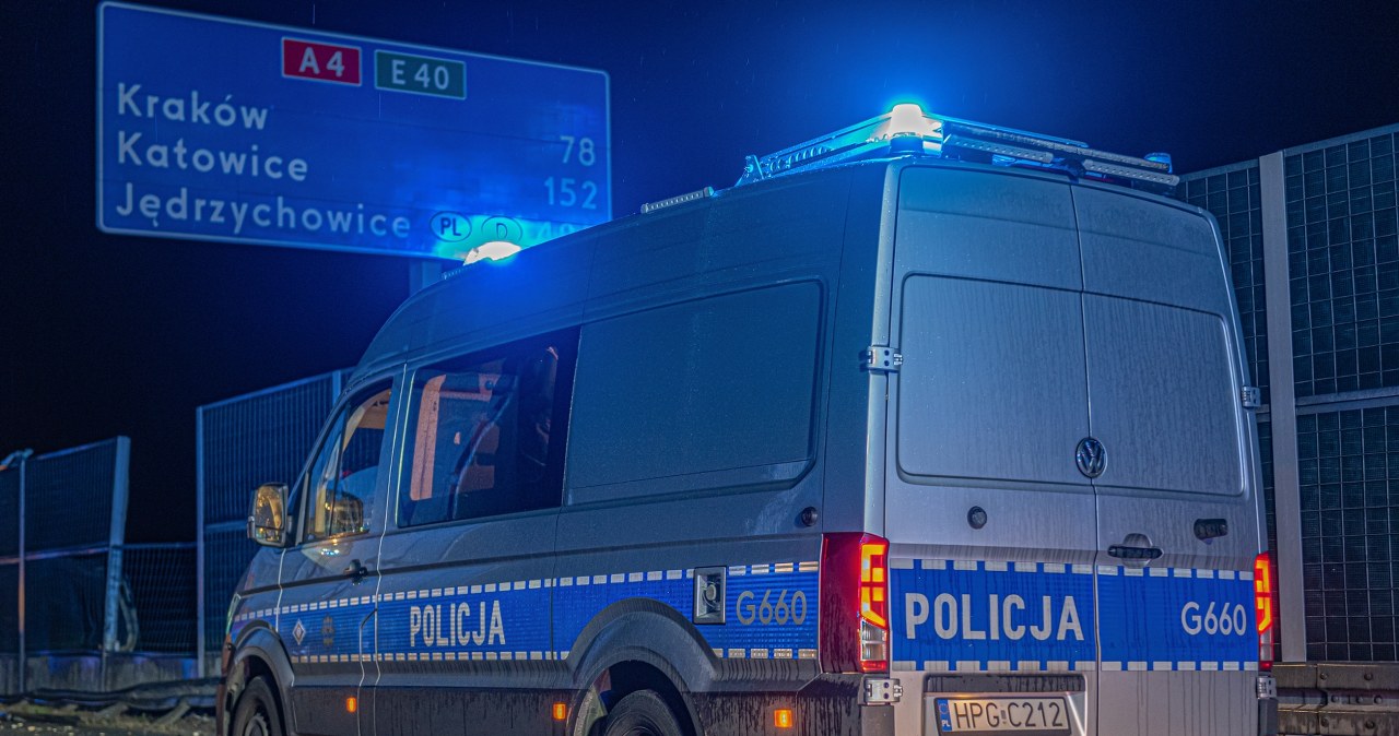 Pożar samochodu na A4. Utrudnienia w kierunku Krakowa