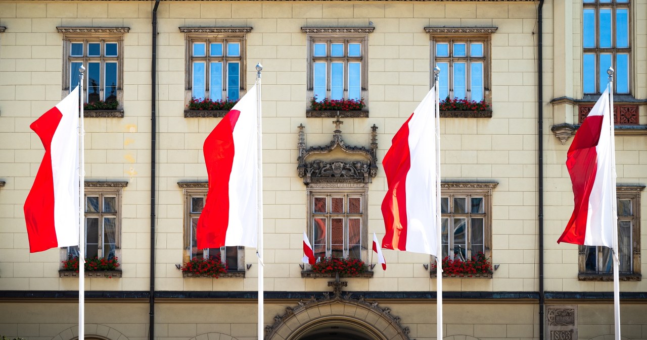 Za dwa tygodnie nowe święto państwowe. Czy idziemy wtedy do pracy?