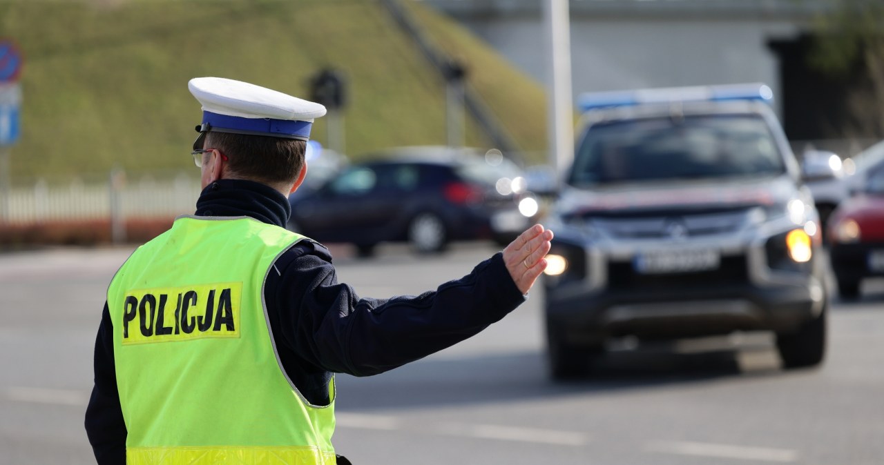 Szokująca nieodpowiedzialność. 14-latek za kierownicą, obok pijany ojciec