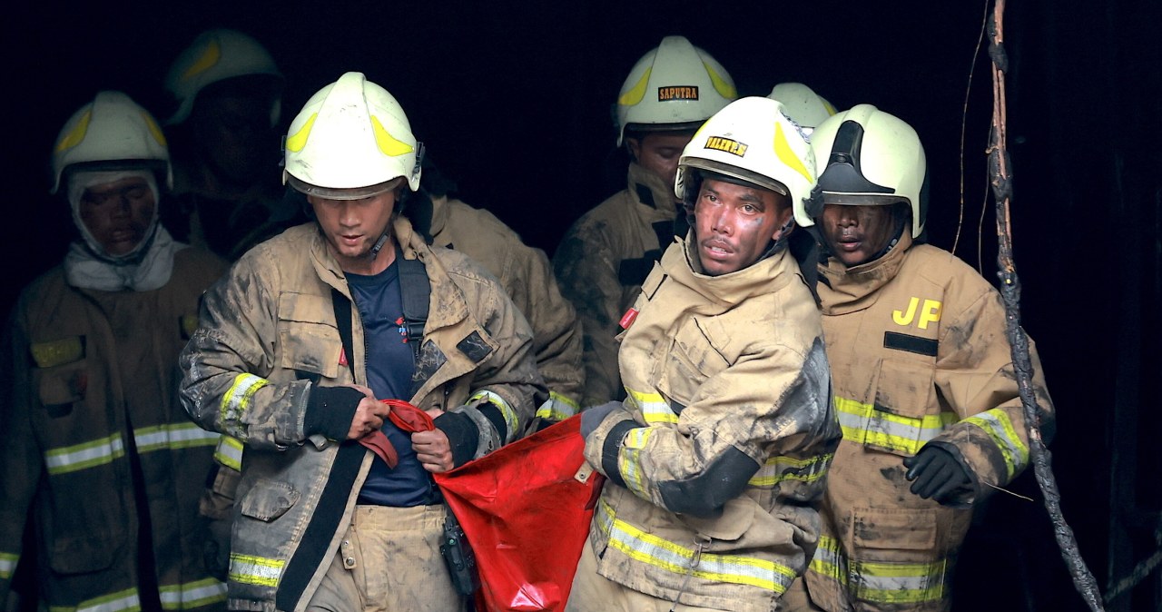 Tragiczny pożar budynku biurowego. Wiele osób nie żyje