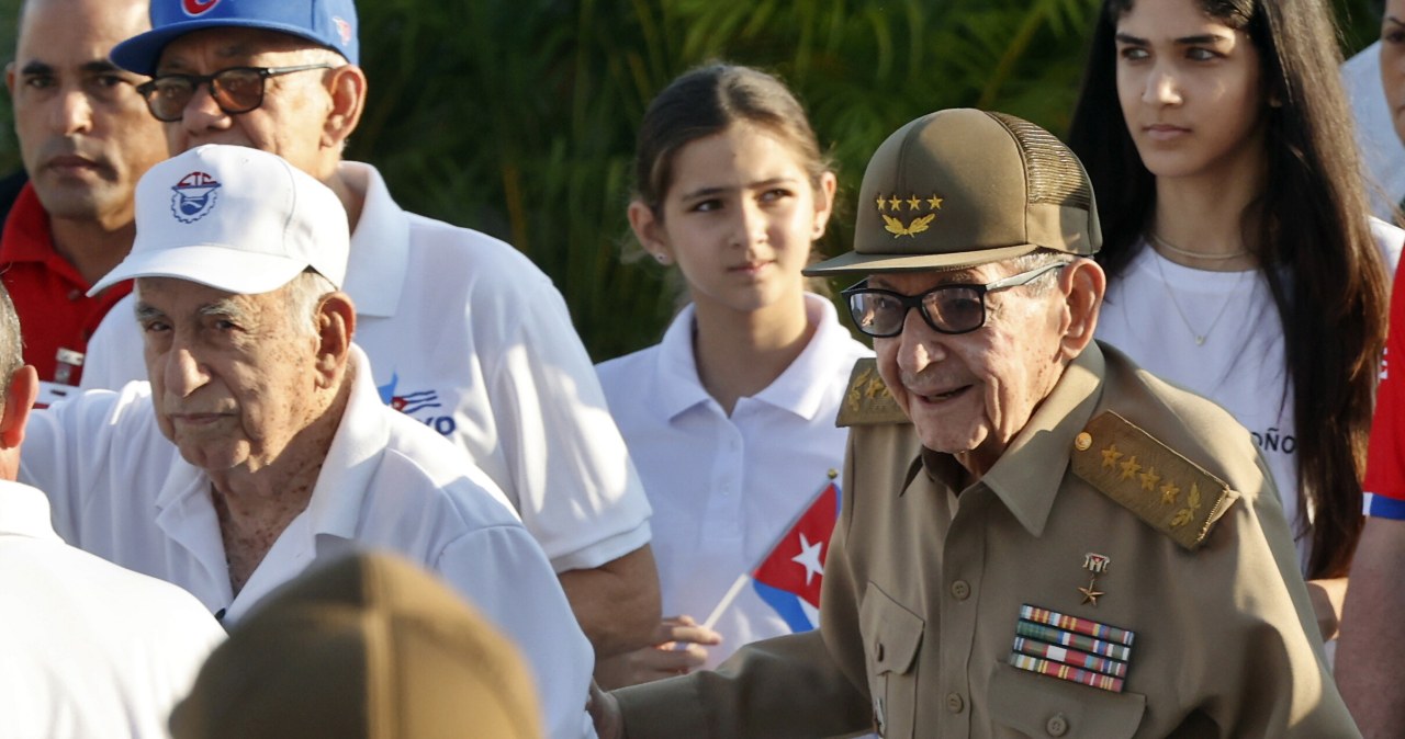 ​1 Maja na Kubie: Castro idzie w pochodzie, Trump nakłada nowe sankcje