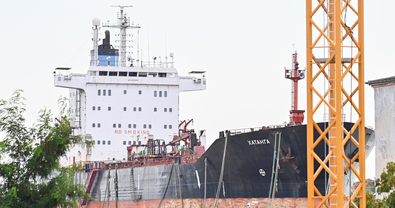 Khatanga zaległa w Gdyni. Rosyjski tankowiec nie może opuścić portu