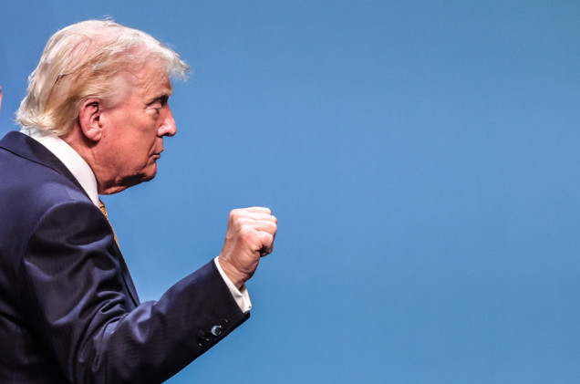 Trump ogłasza: Rozmowy z Iranem trwają mimo braku rozejmu