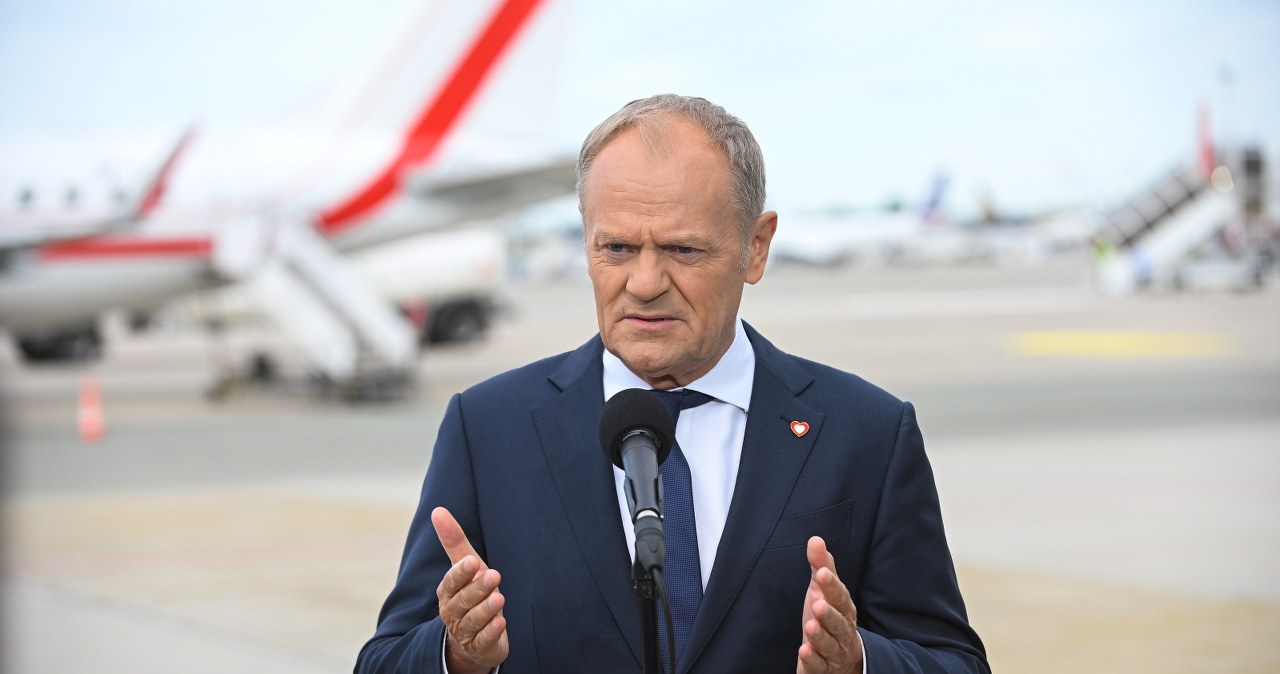 Donald Tusk leci podpisać traktat. "Aby uniknąć zagrożenia"