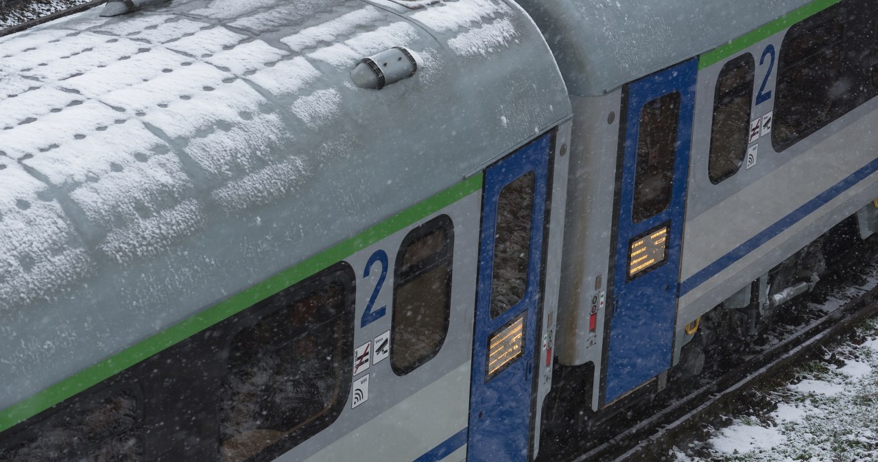 Pożar pociągu osobowego w Łódzkiem. Ewakuowano 200 osób