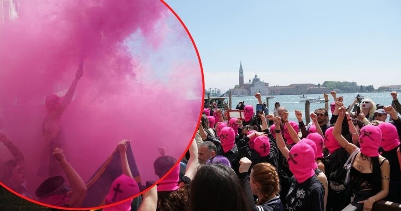Świece dymne, różowe kominiarki. Protest w Wenecji