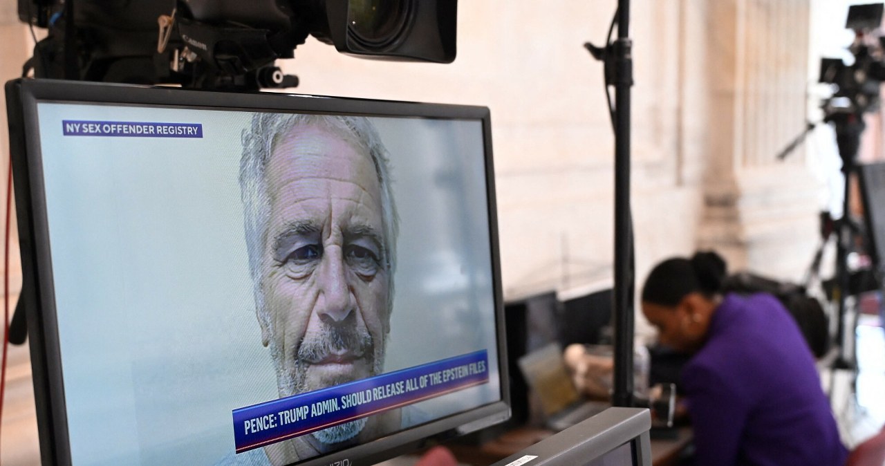 Więzień 76318-054. Epstein twierdził, że próbowano go zabić