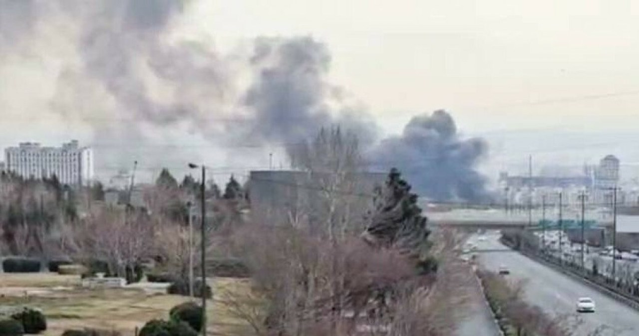 Słupy ognia nad Teheranem. Silne wybuchy w mieście