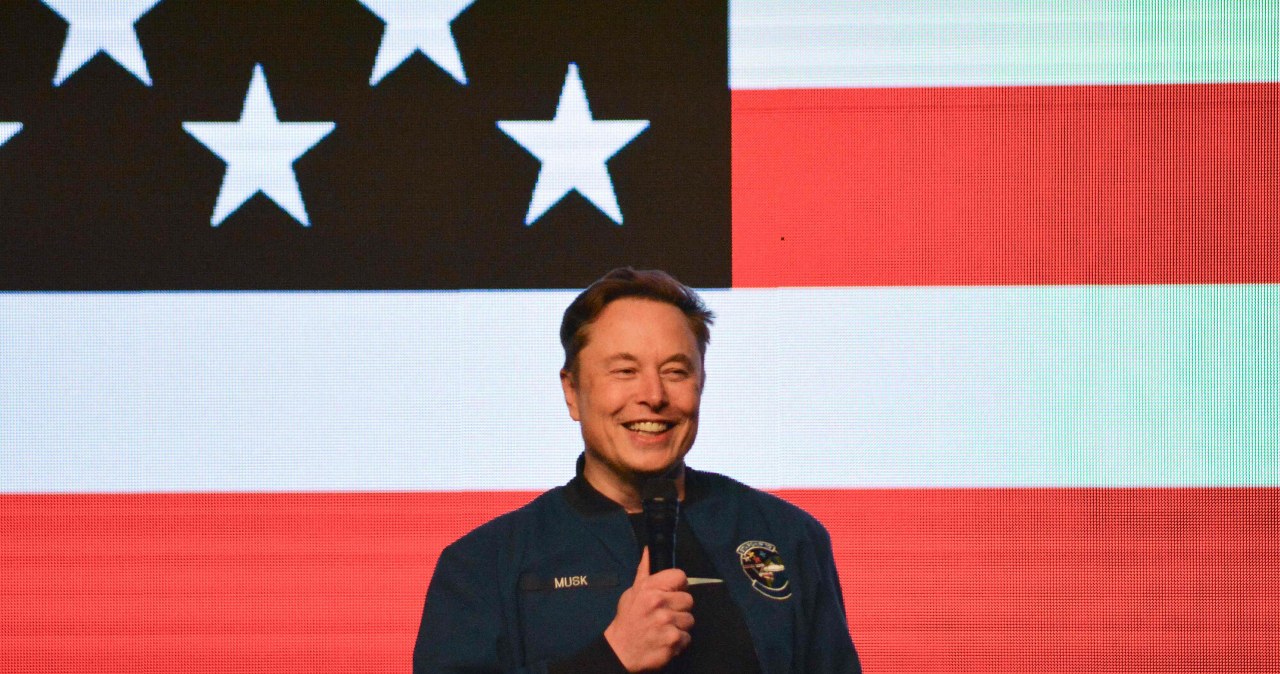Musk zbiedniał i już nie jest bilionerem