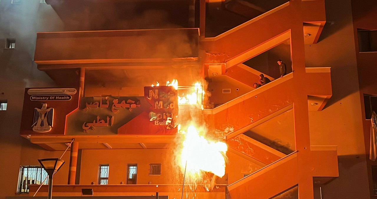Izraelskie bomby spadają na szpital w Strefie Gazy. Są zabicie i ranni