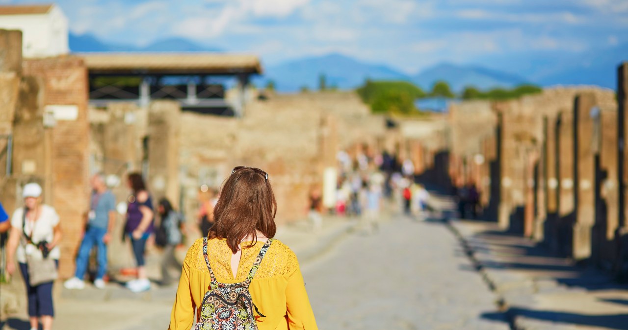 Turysta z Polski w poważnych tarapatach. Chciał zabrać pamiątkę z Pompejów