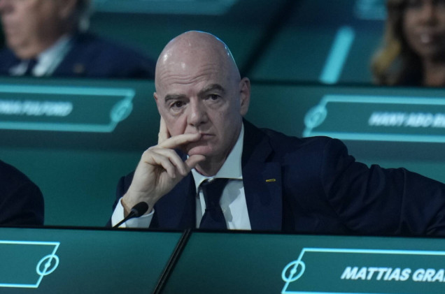 Infantino ogłosił decyzję. Kontrowersyjny projekt FIFA zawieszony