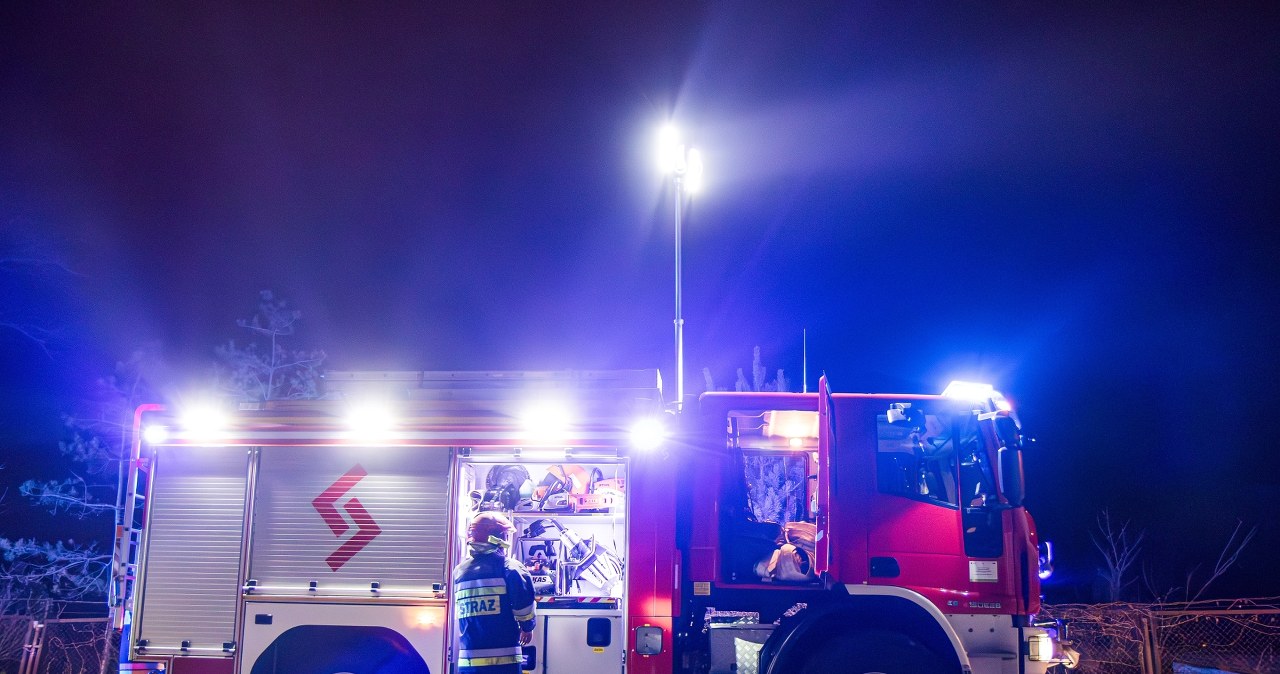 Poranny pożar w Śląskiem. Mieszkańcy musieli uciekać z budynku