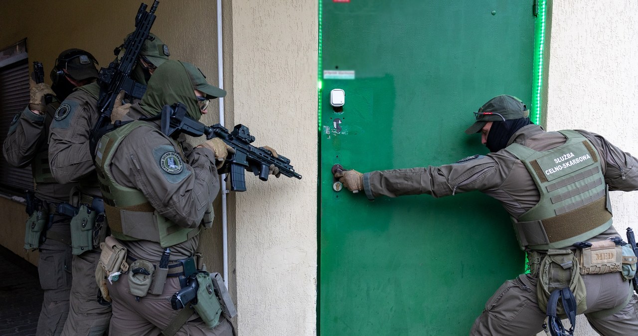 Brawurowa akcja KAS. Zlikwidowano 23 nielegalne salony gier