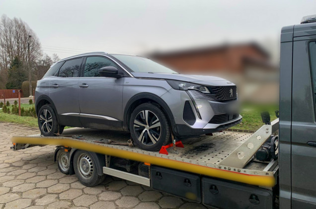 Luksusowe auta z Belgii i Francji trafiały do Polski. Służby rozbiły gang złodziei