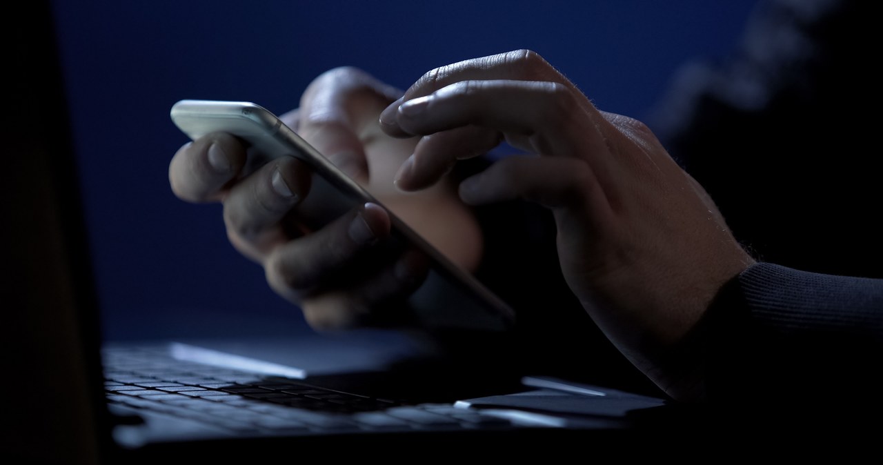 Wykorzystali AI do tworzenia pornografii dziecięcej. Gigantyczna akcja policji