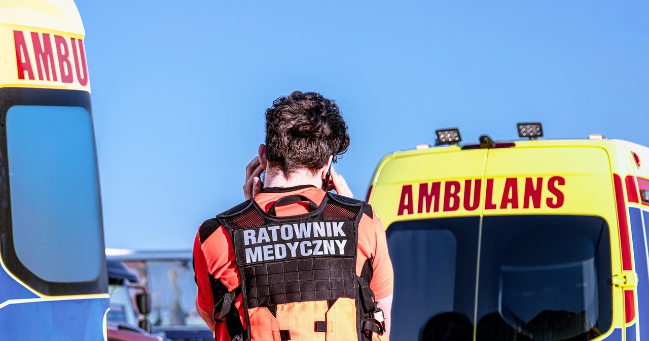 Dźgnął ratownika nożem. Sąd złagodził wyrok