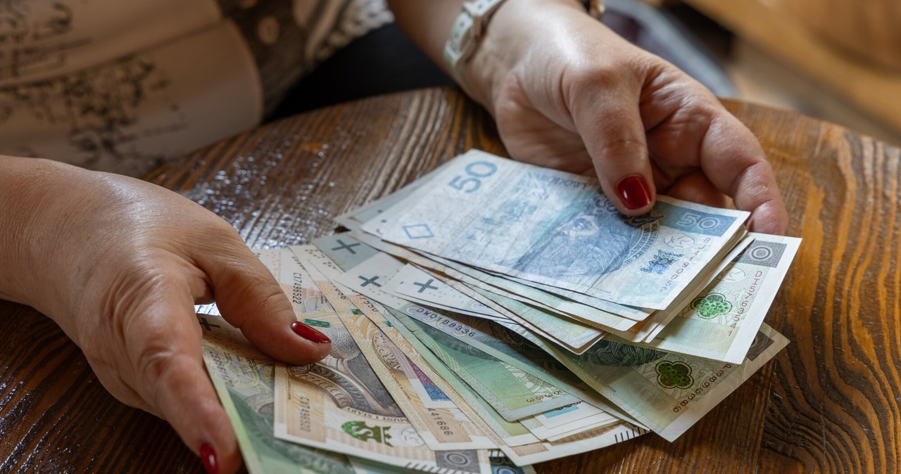 Nawrocki obiecał "sprawiedliwą waloryzację emerytur". Prezes ZUS: To zwiększy zadłużenie