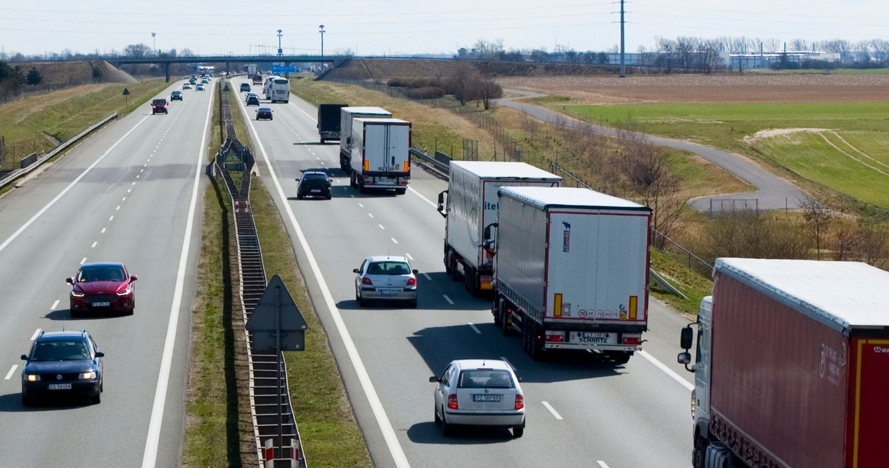 Koniec horroru na autostradach. Od 1 sierpnia nowe przepisy dla kierowców