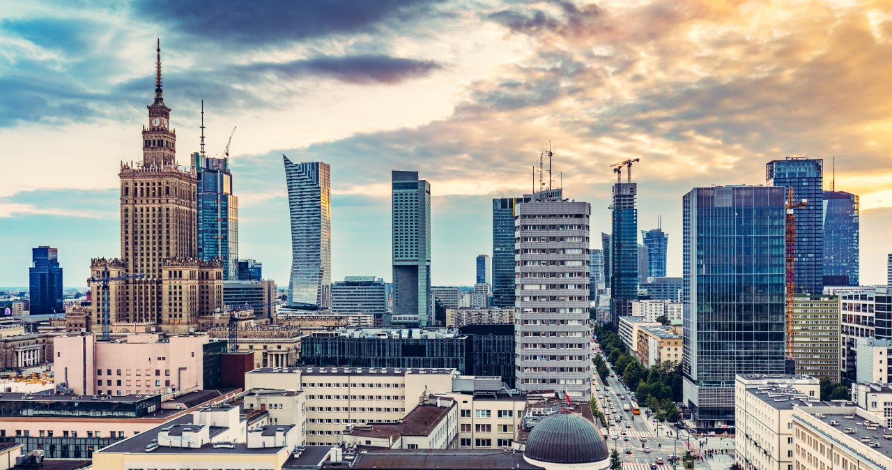 Wykończenie wnętrz w Warszawie – jak stworzyć przestrzeń marzeń bez remontowego stresu?