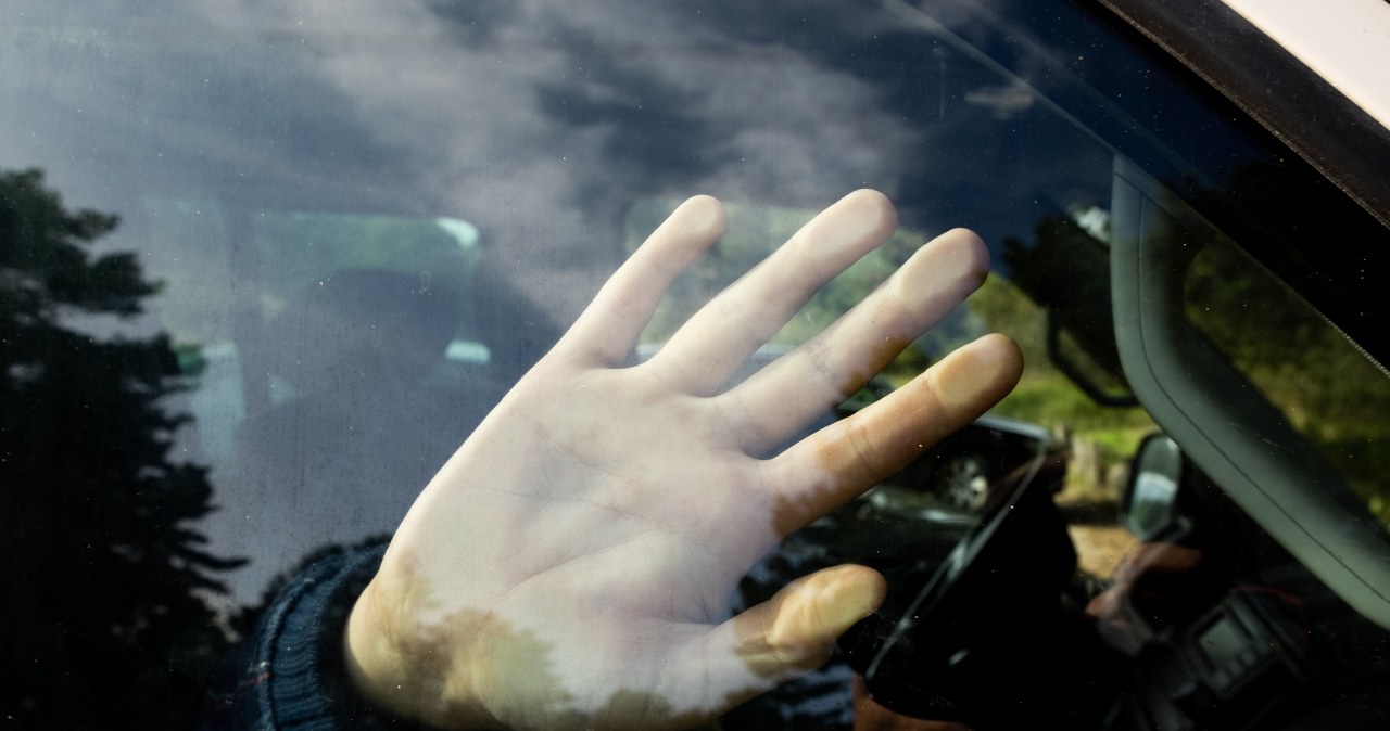 Sześciolatka uratowała rodzinę przed porwaniem. Użyła znaku SOS