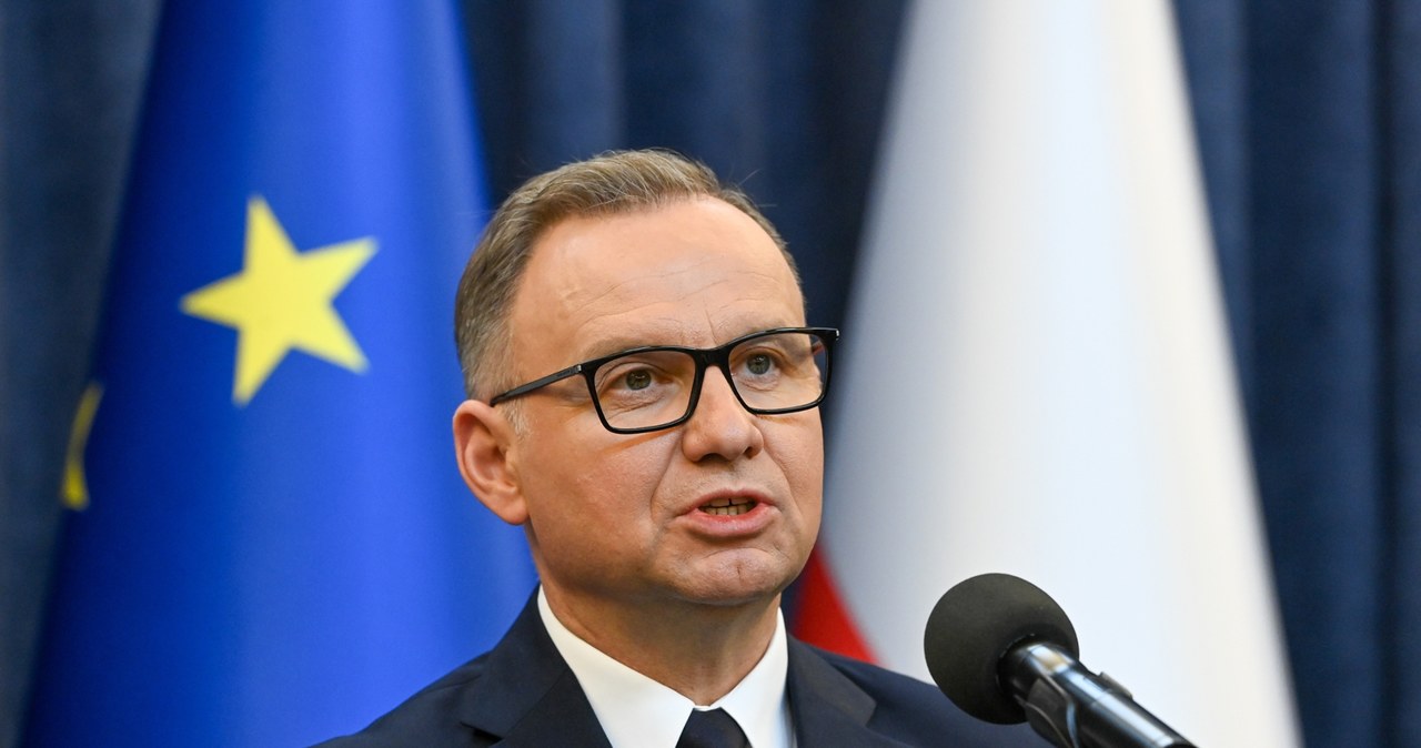 Mocne słowa Dudy. "Coś niedobrego dzieje się z jego głową"