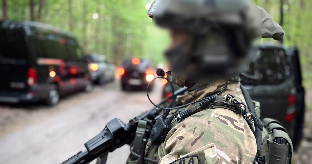 Kontrterroryści w akcji. Gang złodziei samochodów rozbity