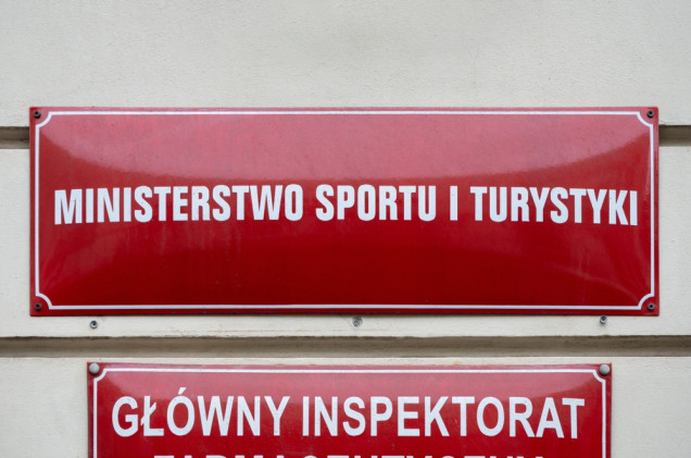 Przeszukania w Ministerstwie Sportu i Turystyki. W tle głośna afera