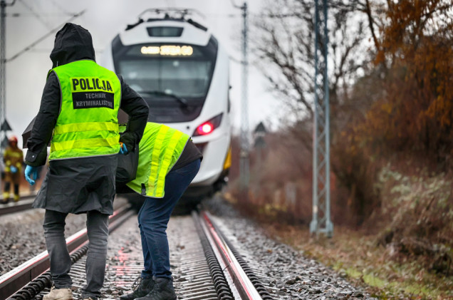 Kierownik pociągu przyznał się do winy. 17-latek stracił w wypadku nogi