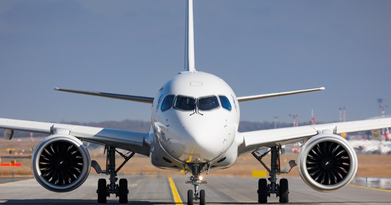 Nagle zaczął tracić wysokość. Uziemili tysiące samolotów