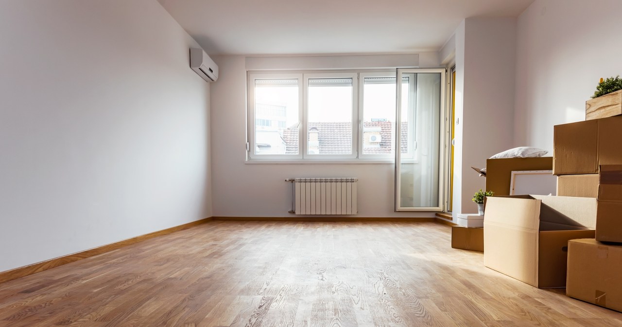 Porzucony przez własną matkę. 12-latek wrócił ze szkoły, zastał pusty dom