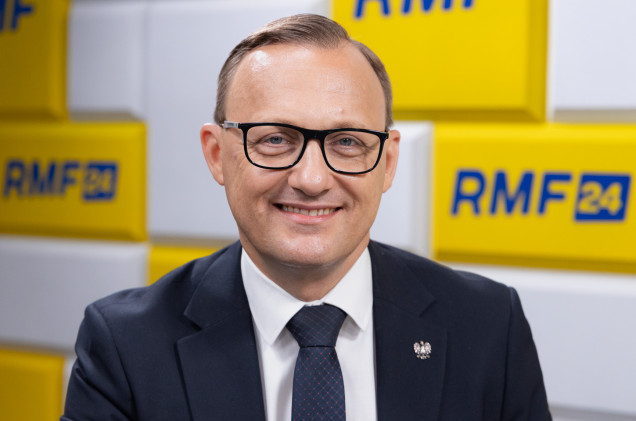 Ceny paliw biją rekordy. Czy prezydent podpisze rządową ustawę?