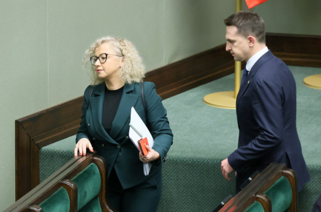 Przedstawiciele rządu ostro o TK. „Trudno traktować to jako orzeczenie”