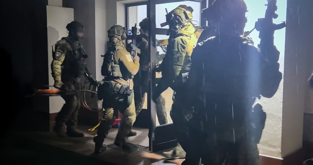 Wielka akcja służb. Zatrzymano 24 osoby, Polak i Ukrainiec kierowali grupą