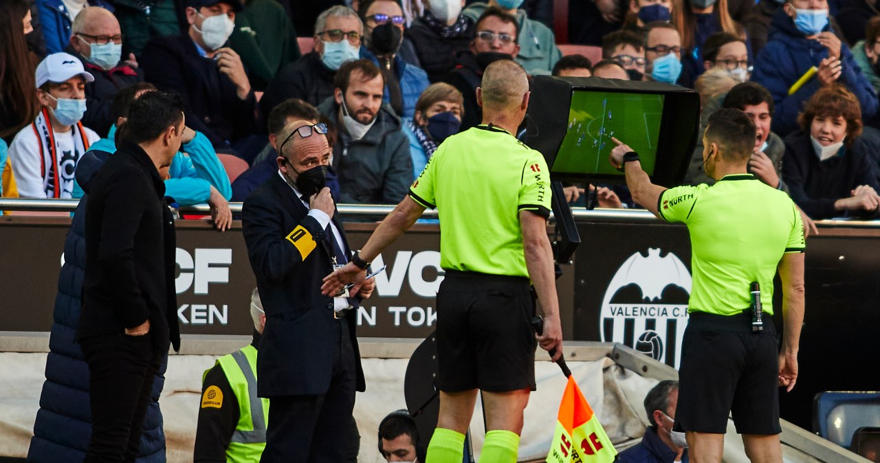 Media: FIFA chce zmian w systemie VAR. Od mundialu w Ameryce Północnej