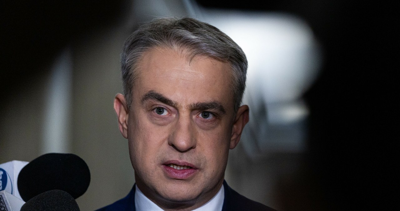 "Wystawił polskie dzieci na żer". Gawkowski ostro o decyzji prezydenta