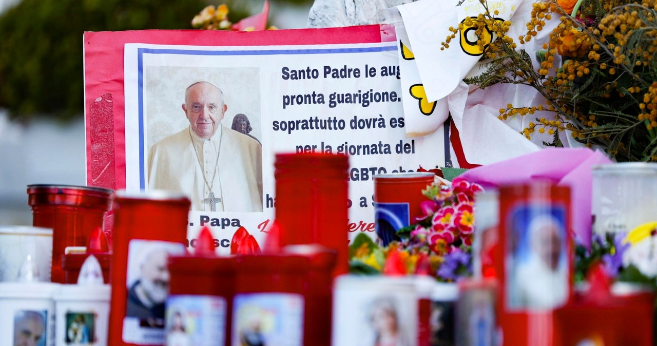 "Lekka poprawa". Nowe wieści o zdrowiu papieża Franciszka