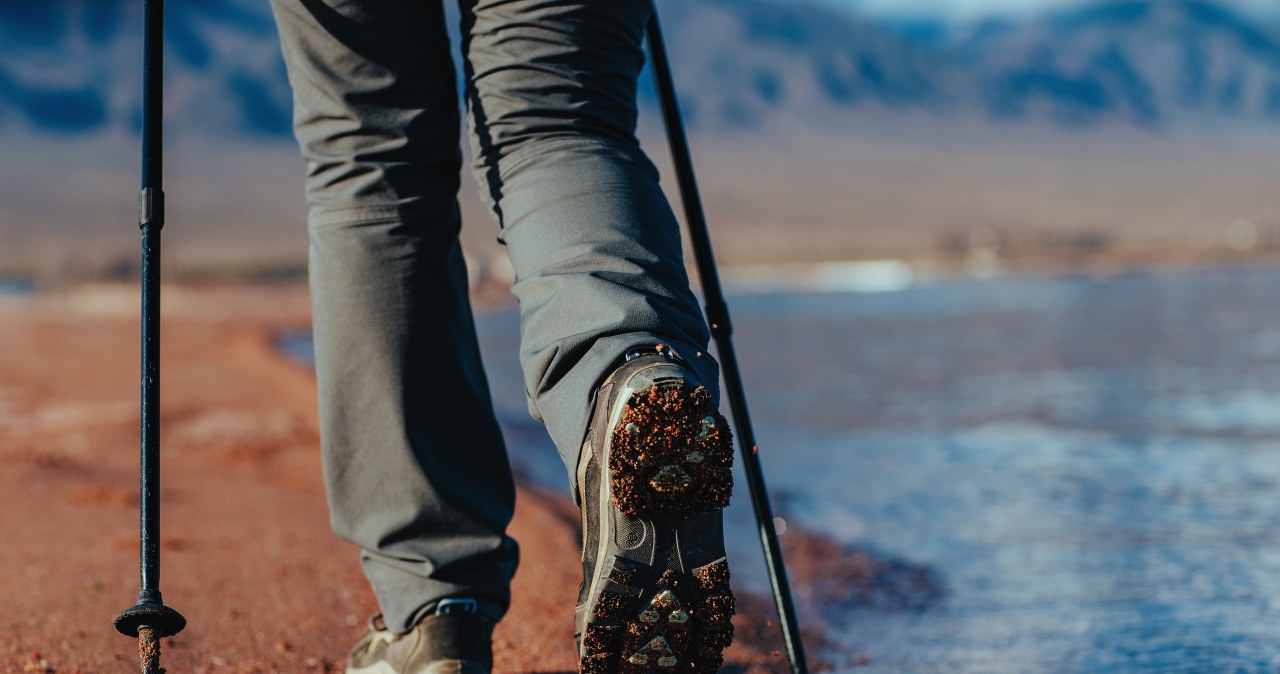 Wędruje pieszo dookoła świata. Po 27 latach zbliża się do celu