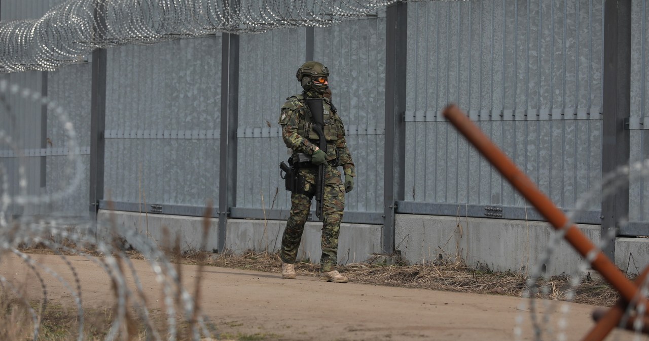 Żołnierz ranny przy granicy z Białorusią. News RMF FM: Wybuchł granat hukowy