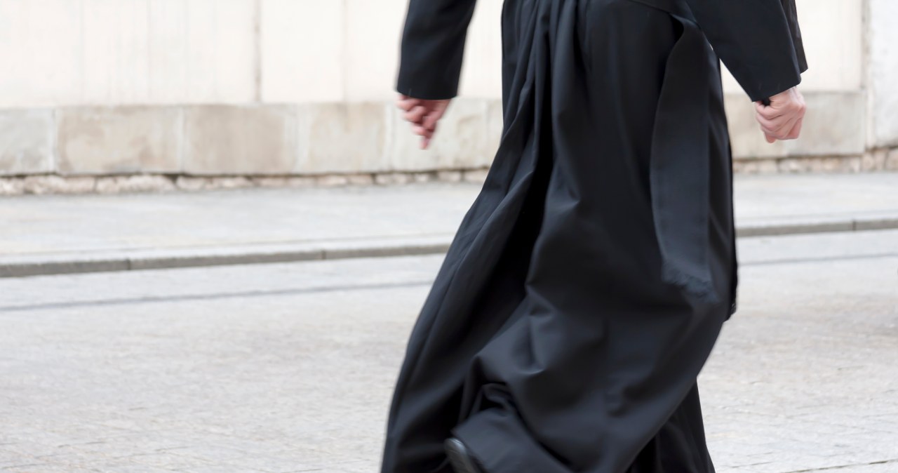 Ksiądz przed sądem w Sosnowcu. Wyłączono jawność procesu