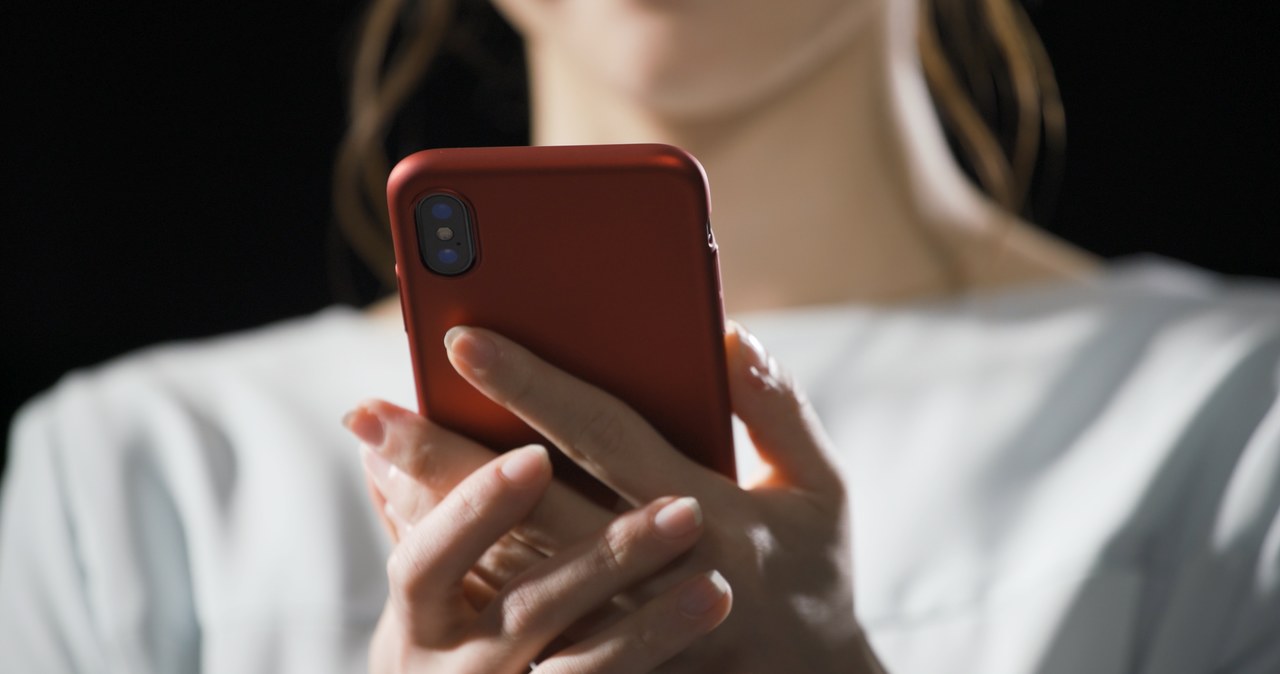 Wysłał 466 esemesów do kobiety, potem pojechał ją zastrzelić