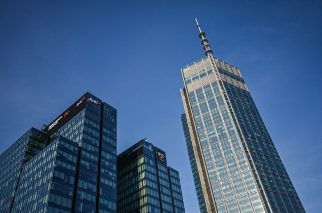 Będzie kontrola stanu technicznego w Varso Tower. Z budynku spadły szyby