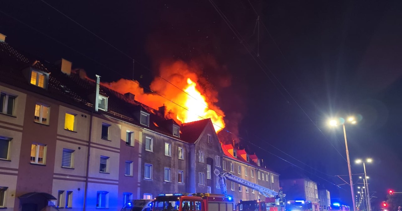 Tragiczny pożar w Gdańsku. Nie żyje jedna osoba, kilkadziesiąt ewakuowano