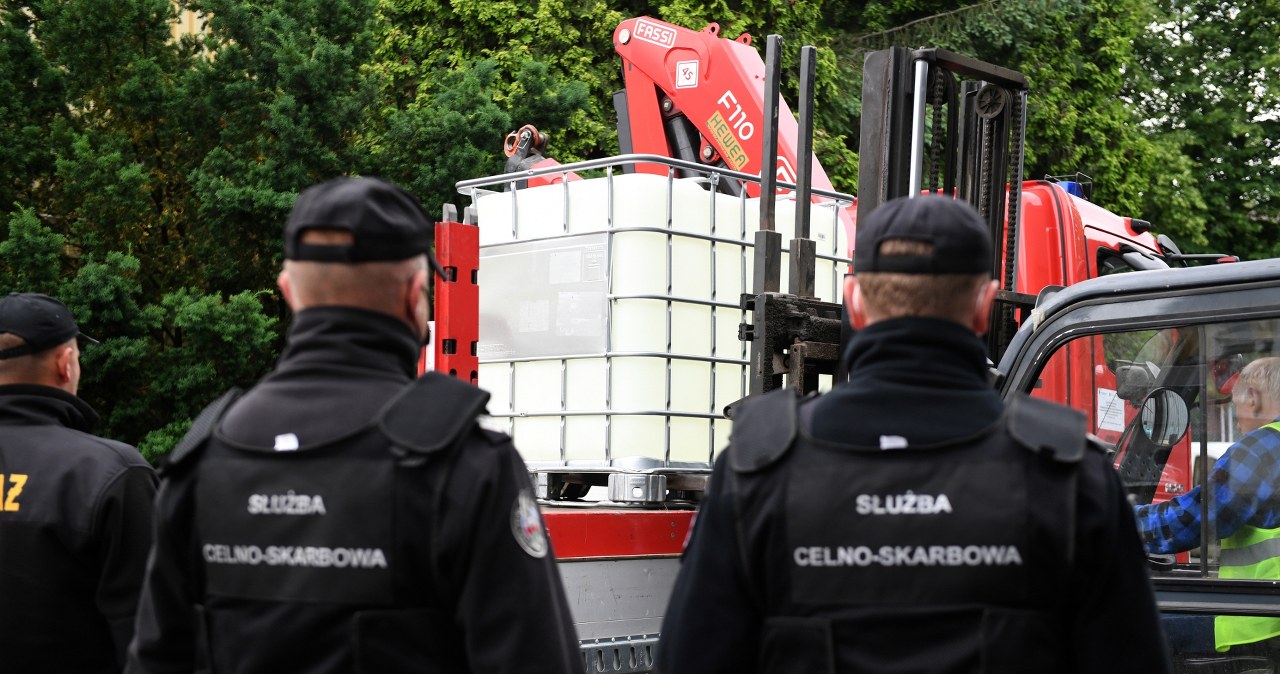 Przemyt papierosów z Białorusi do Polski. Rusza proces byłych funkcjonariuszy KAS